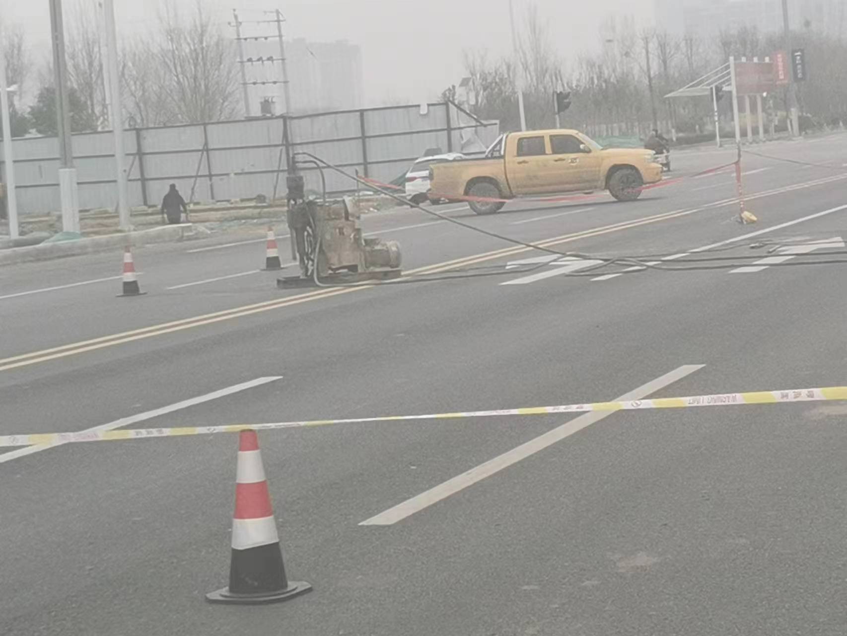 元宝山公路路基沉陷注浆